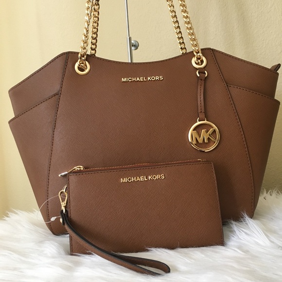 Michael Kors Handbags - MK LG chain shoulder tote & double zipper wallet